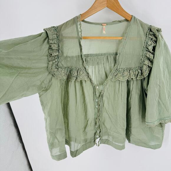 Free People Sage Green Lace Trim Peasant Top Size M Boho Ruffle Button Front - Picture 5 of 9